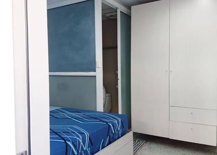 Isyou Sabye ห้องพักรายวัน รามคำแหง Hotel 3*